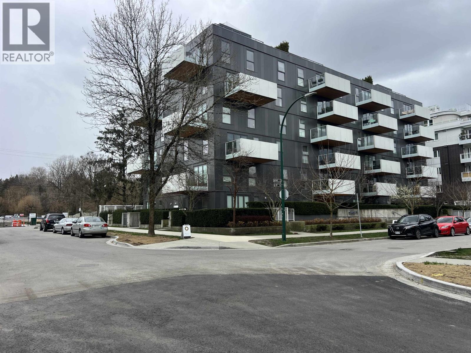 302 5089 Quebec Street, Vancouver, British Columbia  V5W 0E5 - Photo 1 - R3105278