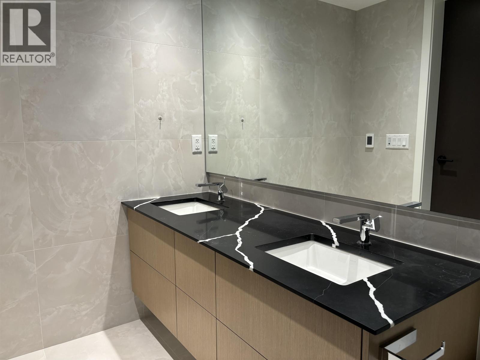 302 5089 Quebec Street, Vancouver, British Columbia  V5W 0E5 - Photo 10 - R3105278