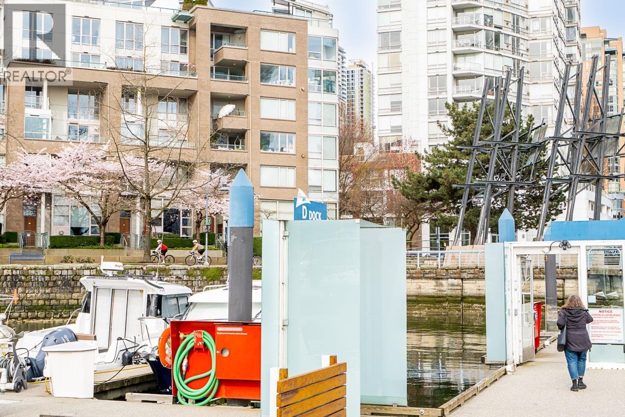 D7 1088 Marinaside Crescent, Vancouver, British Columbia  V6Z 3C4 - Photo 19 - R3105290