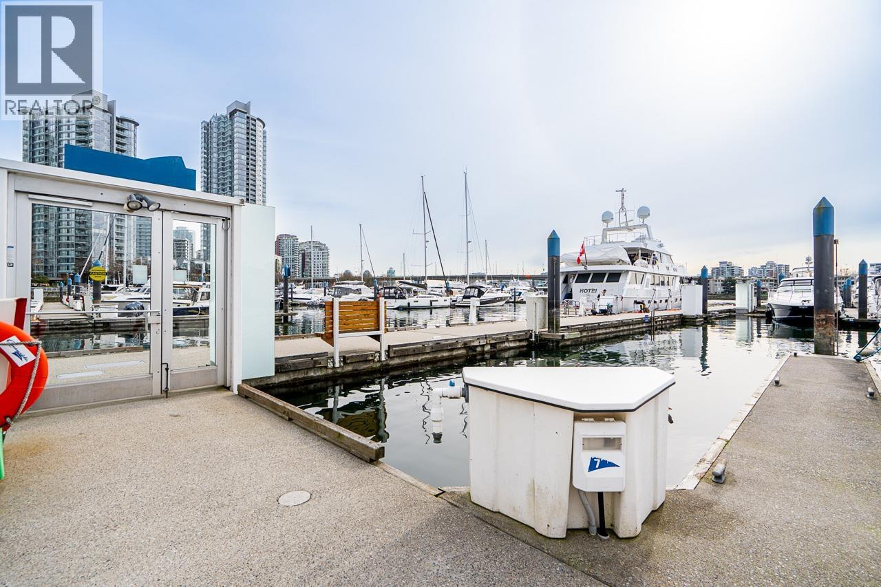 D7 1088 Marinaside Crescent, Vancouver, British Columbia  V6Z 3C4 - Photo 20 - R3105290