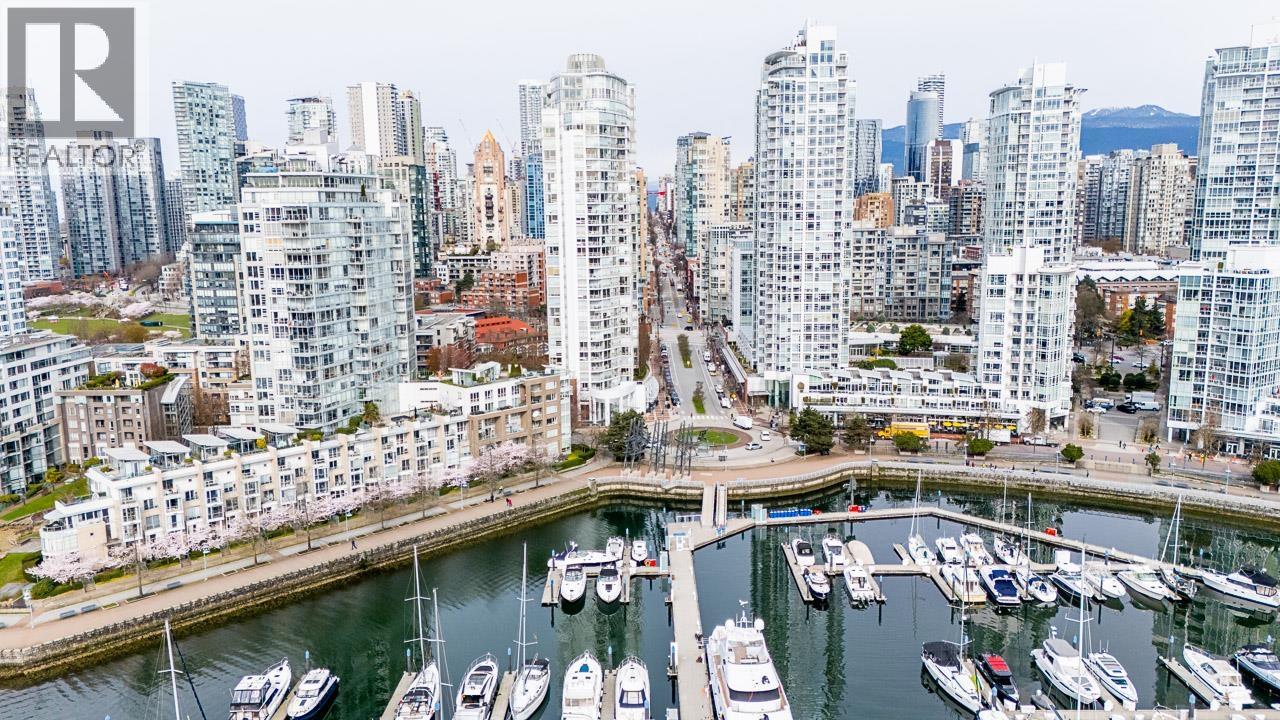 D7 1088 Marinaside Crescent, Vancouver, British Columbia  V6Z 3C4 - Photo 7 - R3105290