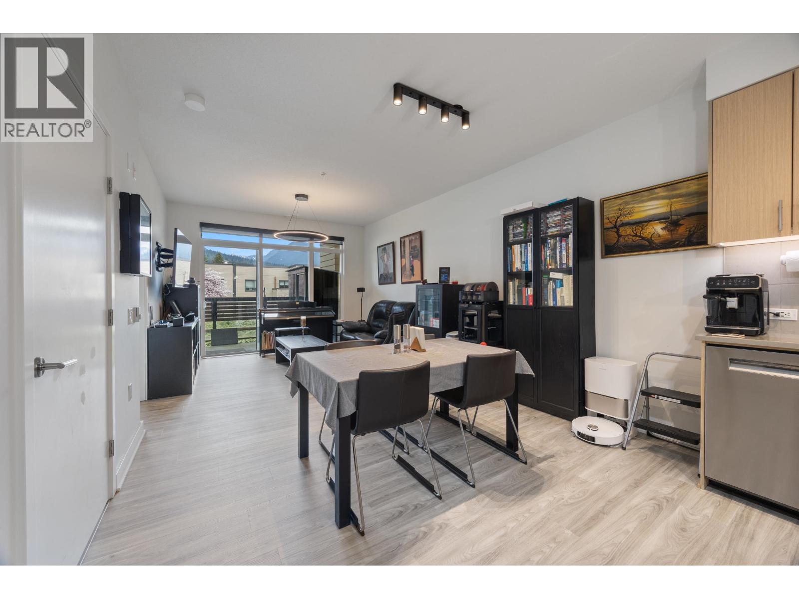 316 3205 Mountain Highway, North Vancouver, British Columbia  V7K 0A3 - Photo 13 - R3105291