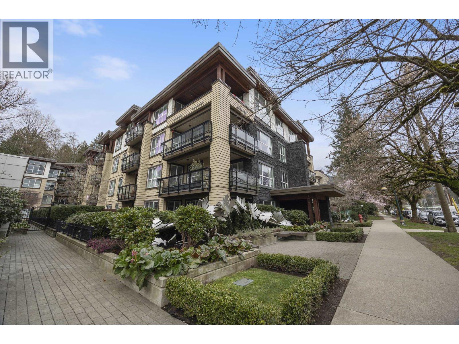 316 3205 Mountain Highway, North Vancouver, British Columbia  V7K 0A3 - Photo 3 - R3105291
