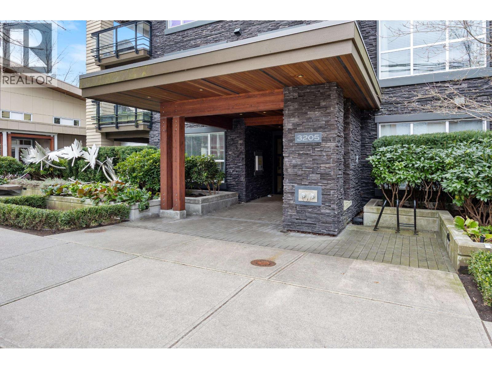 316 3205 Mountain Highway, North Vancouver, British Columbia  V7K 0A3 - Photo 4 - R3105291