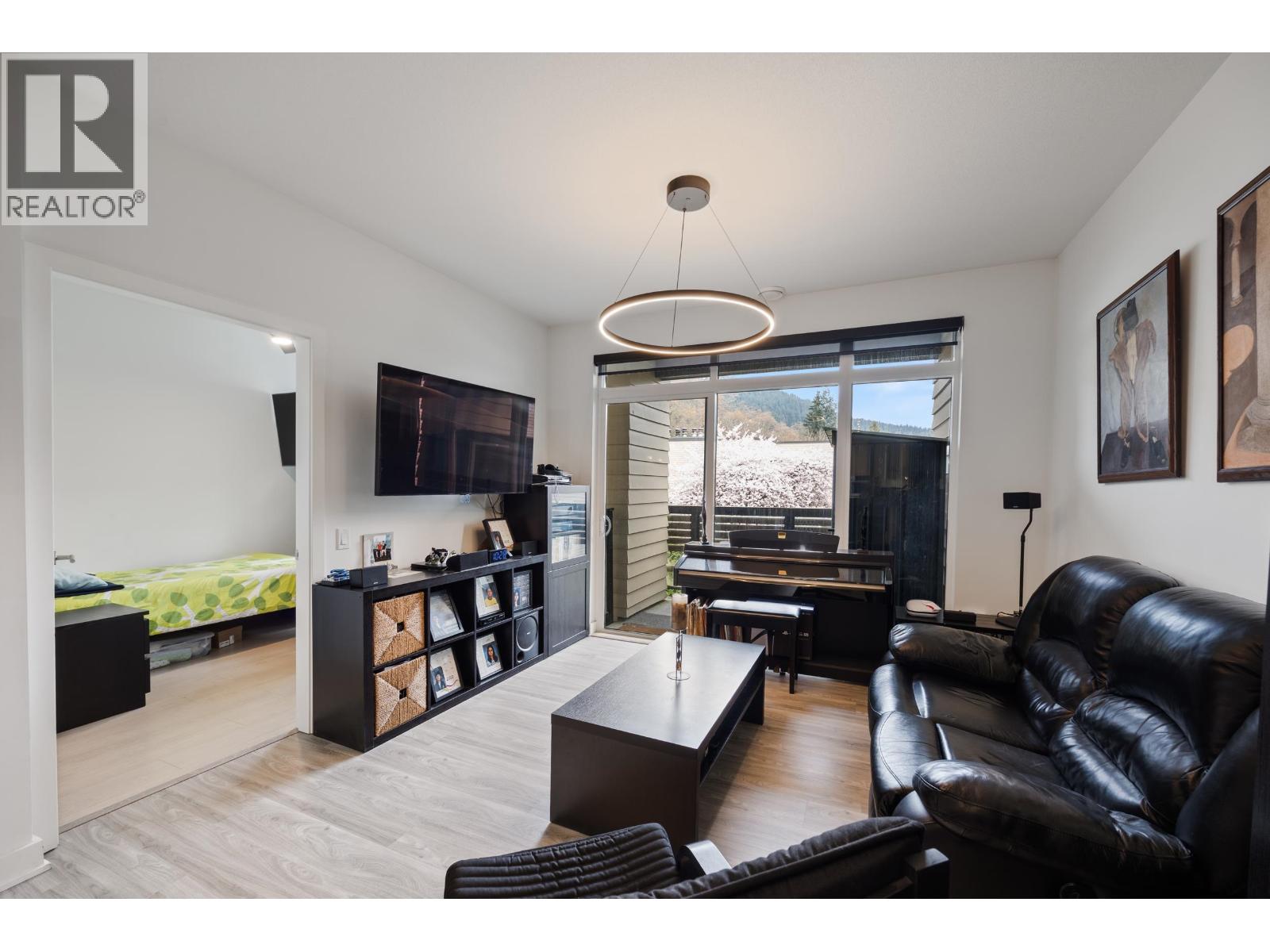 316 3205 Mountain Highway, North Vancouver, British Columbia  V7K 0A3 - Photo 8 - R3105291