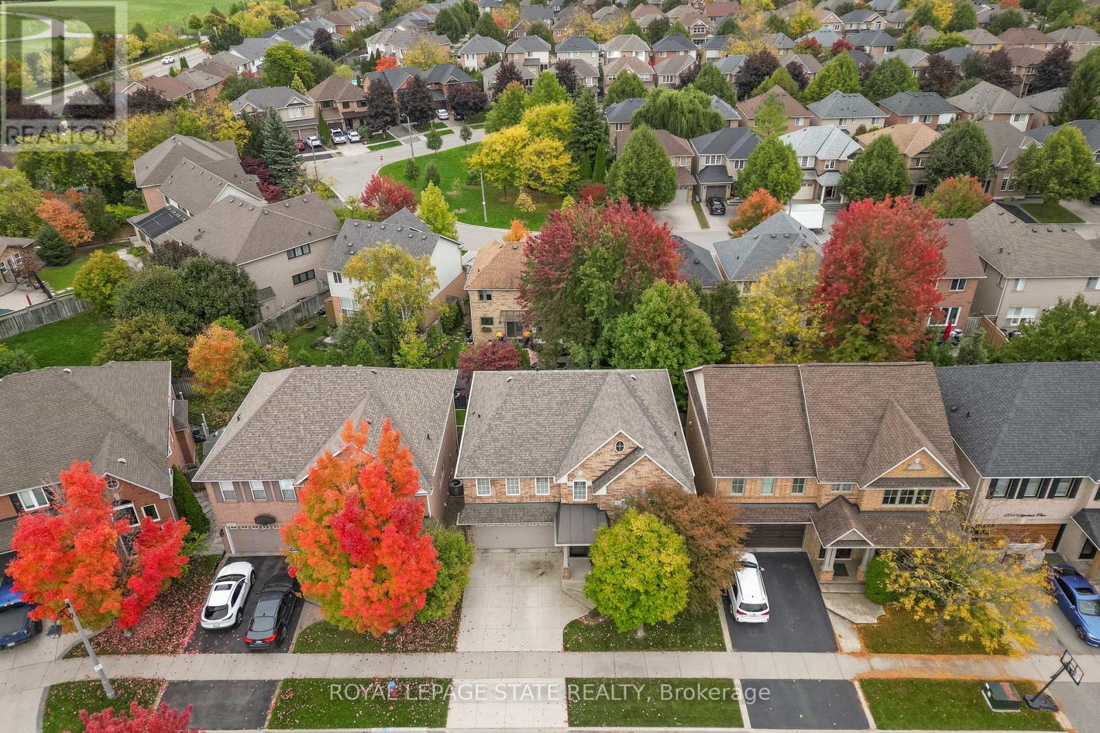 1326 Pepperbush Place, Oakville, Ontario  L6M 4B7 - Photo 46 - W12868126