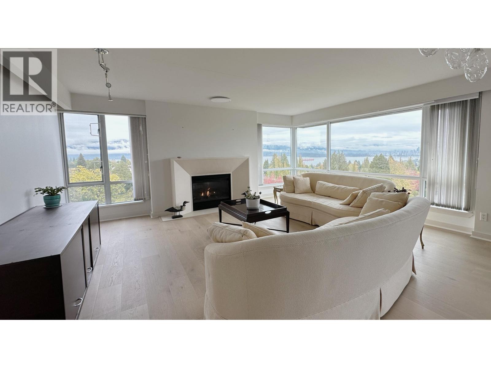 10 2575 Tolmie Street, Vancouver, British Columbia  V6R 4M1 - Photo 2 - R3105292