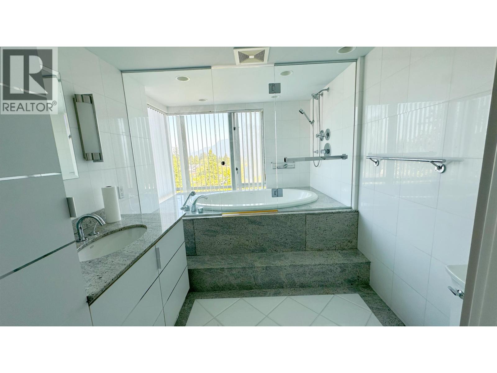 10 2575 Tolmie Street, Vancouver, British Columbia  V6R 4M1 - Photo 7 - R3105292