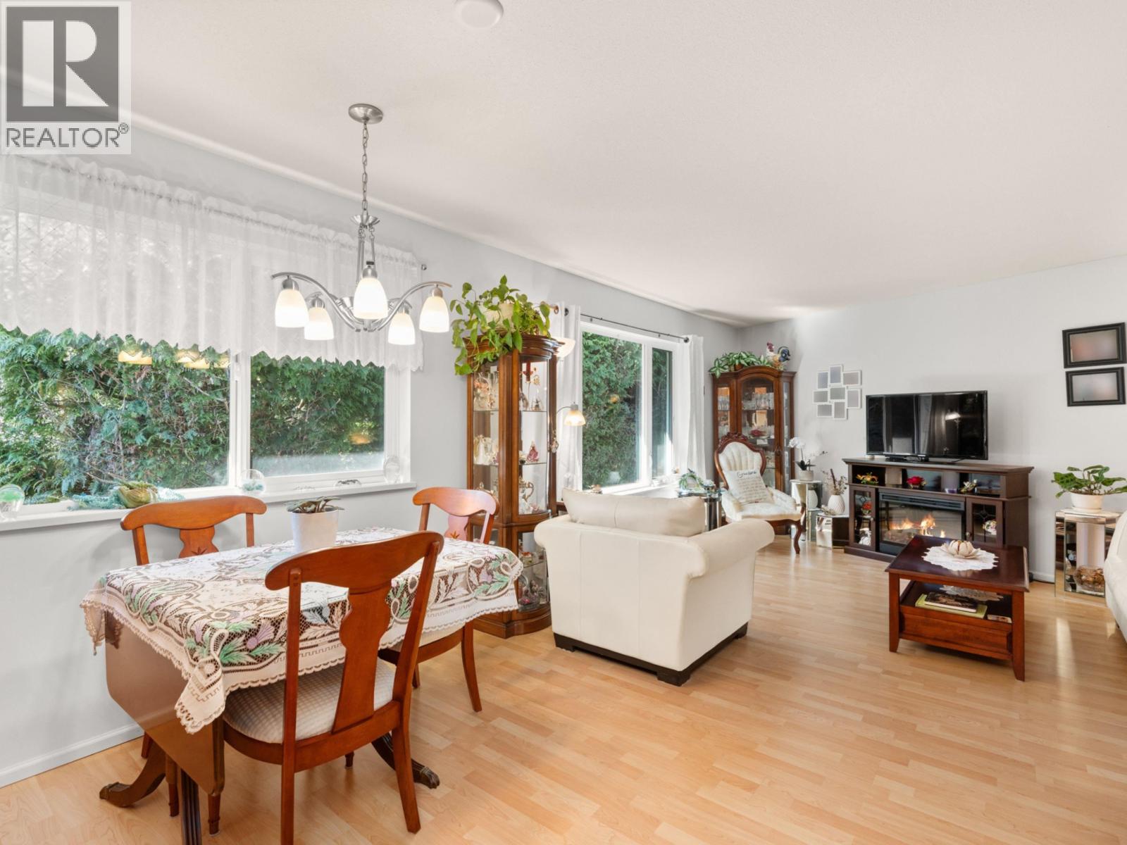 38 5761 Wharf Avenue, Sechelt, British Columbia  V0N 3A0 - Photo 11 - R3105293