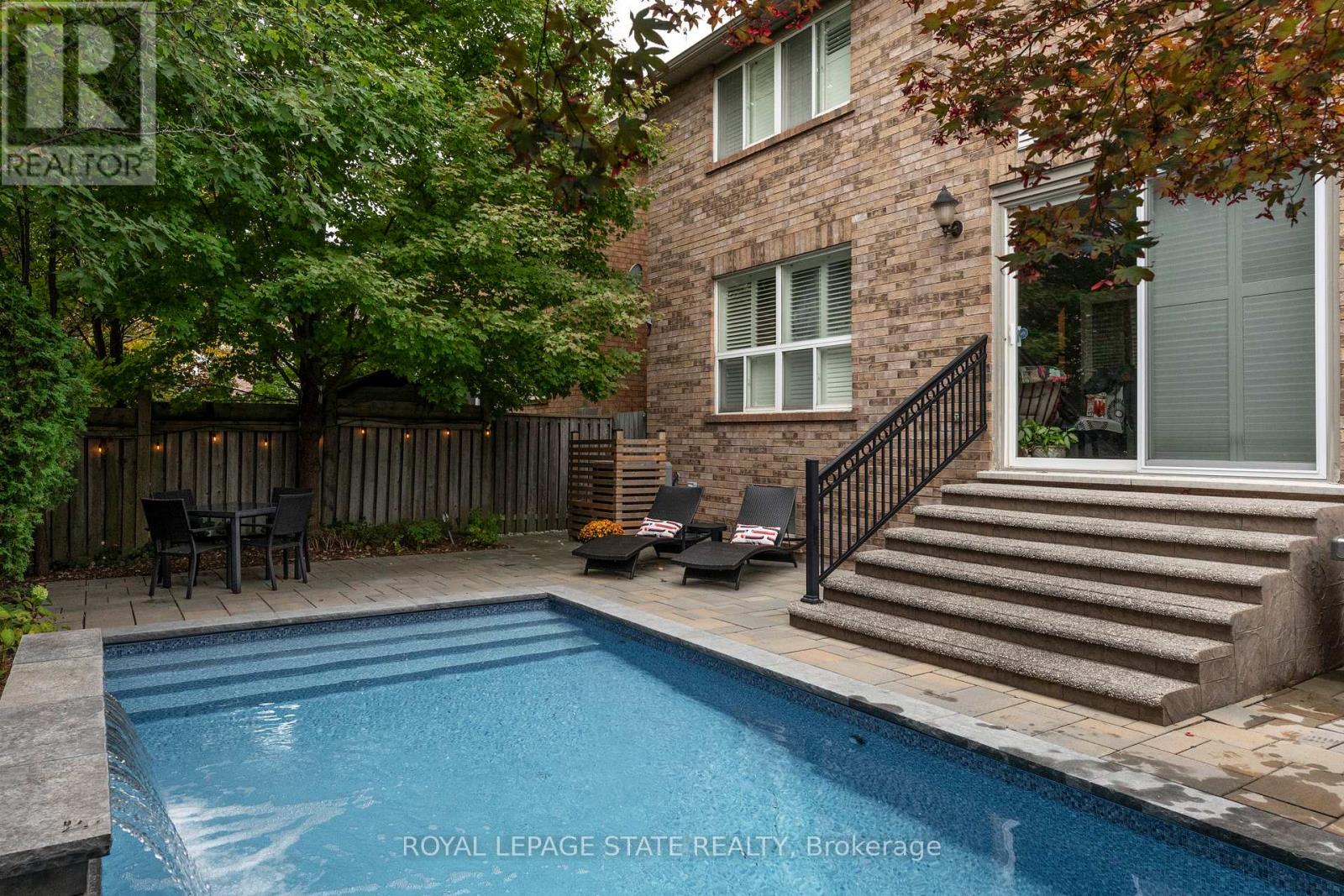 1326 Pepperbush Place, Oakville, Ontario  L6M 4B7 - Photo 43 - W12868126
