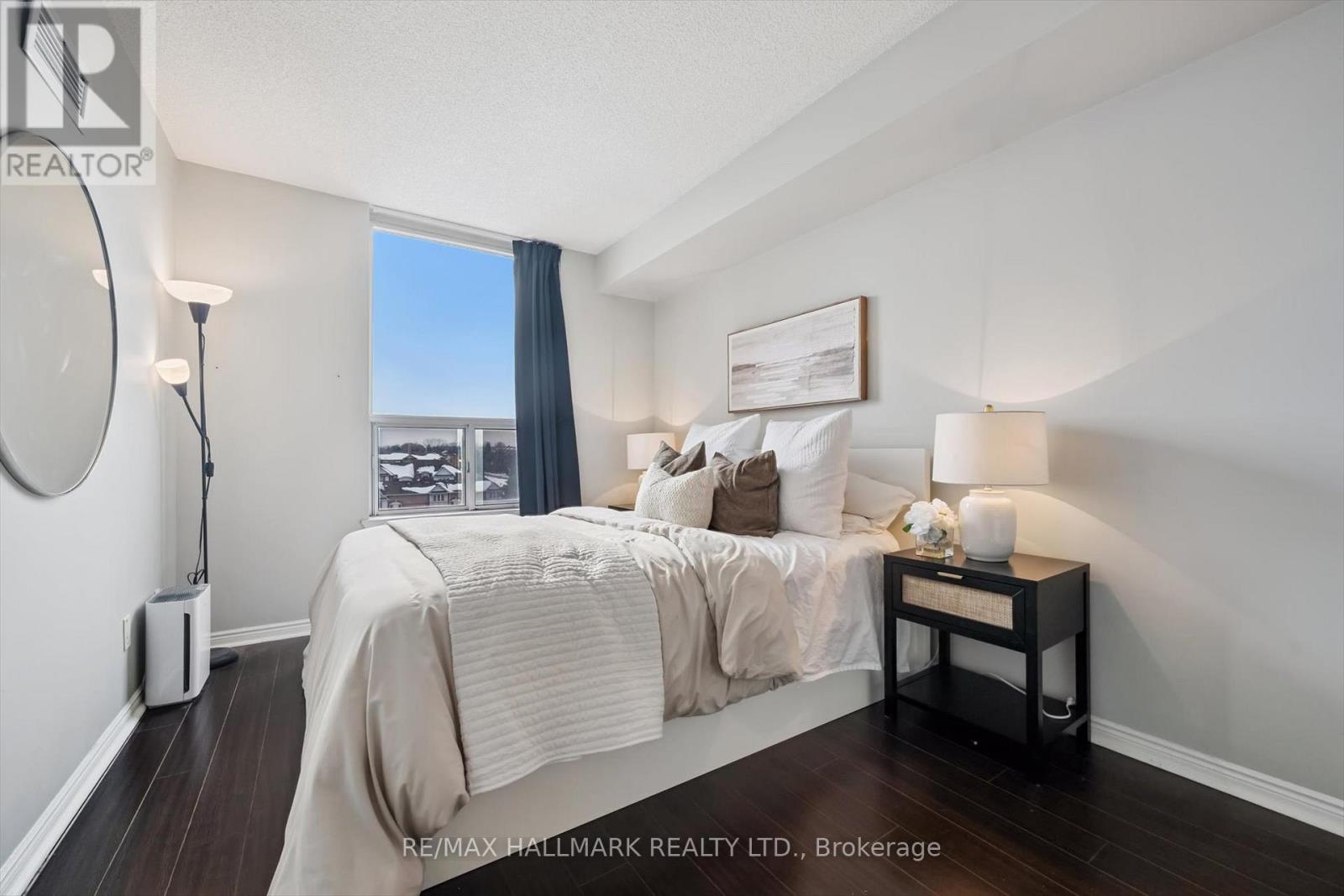 507 - 135 Hillcrest Avenue, Mississauga, Ontario  L5B 4B1 - Photo 17 - W12781978