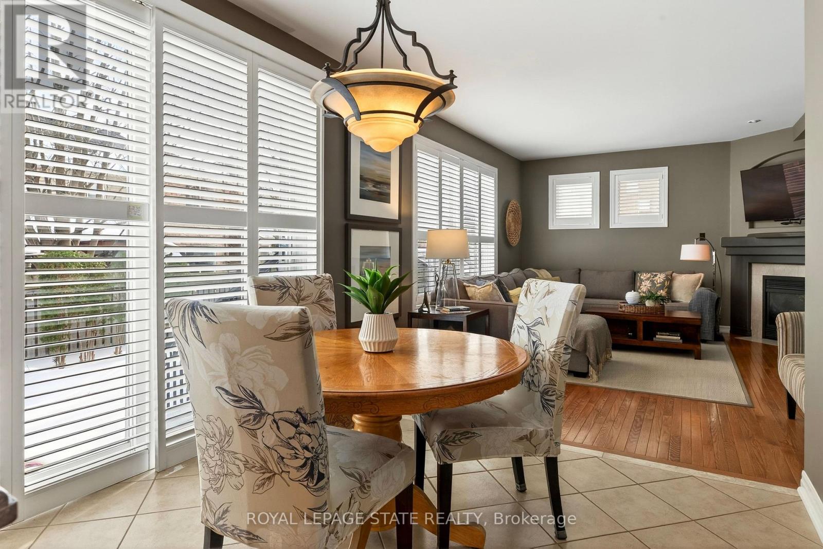 1326 Pepperbush Place, Oakville, Ontario  L6M 4B7 - Photo 13 - W12868126