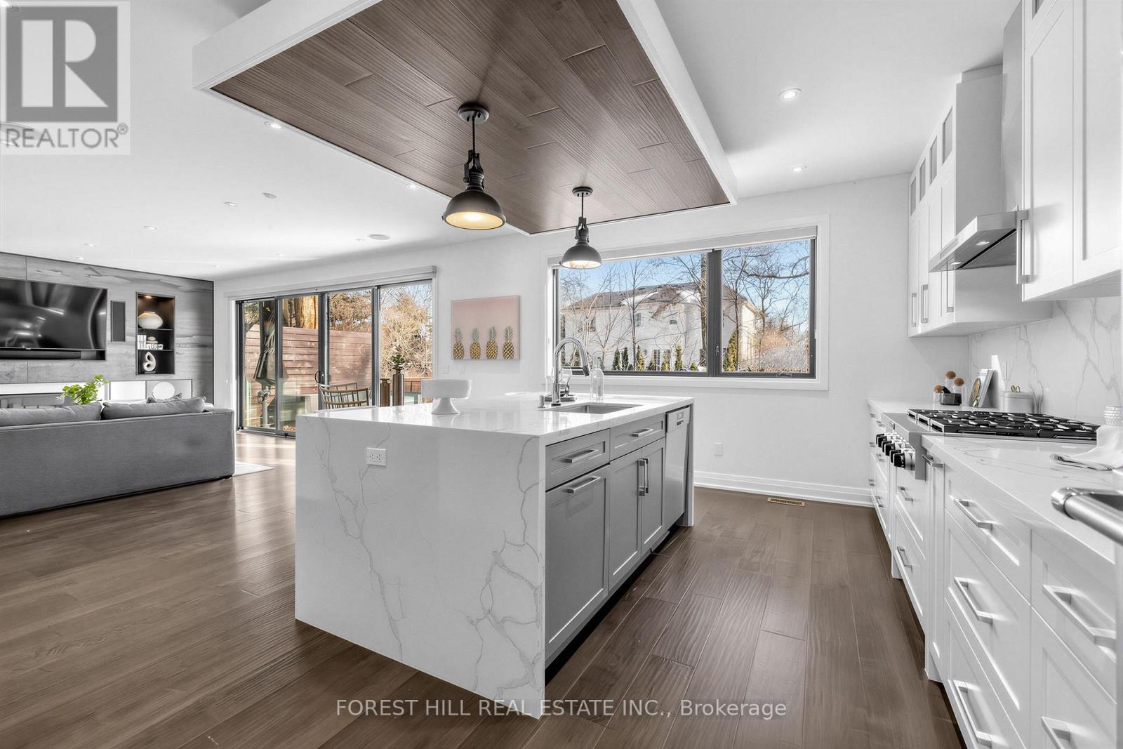 41 Invermay Avenue, Toronto, Ontario  M3H 1Z1 - Photo 9 - C12839052