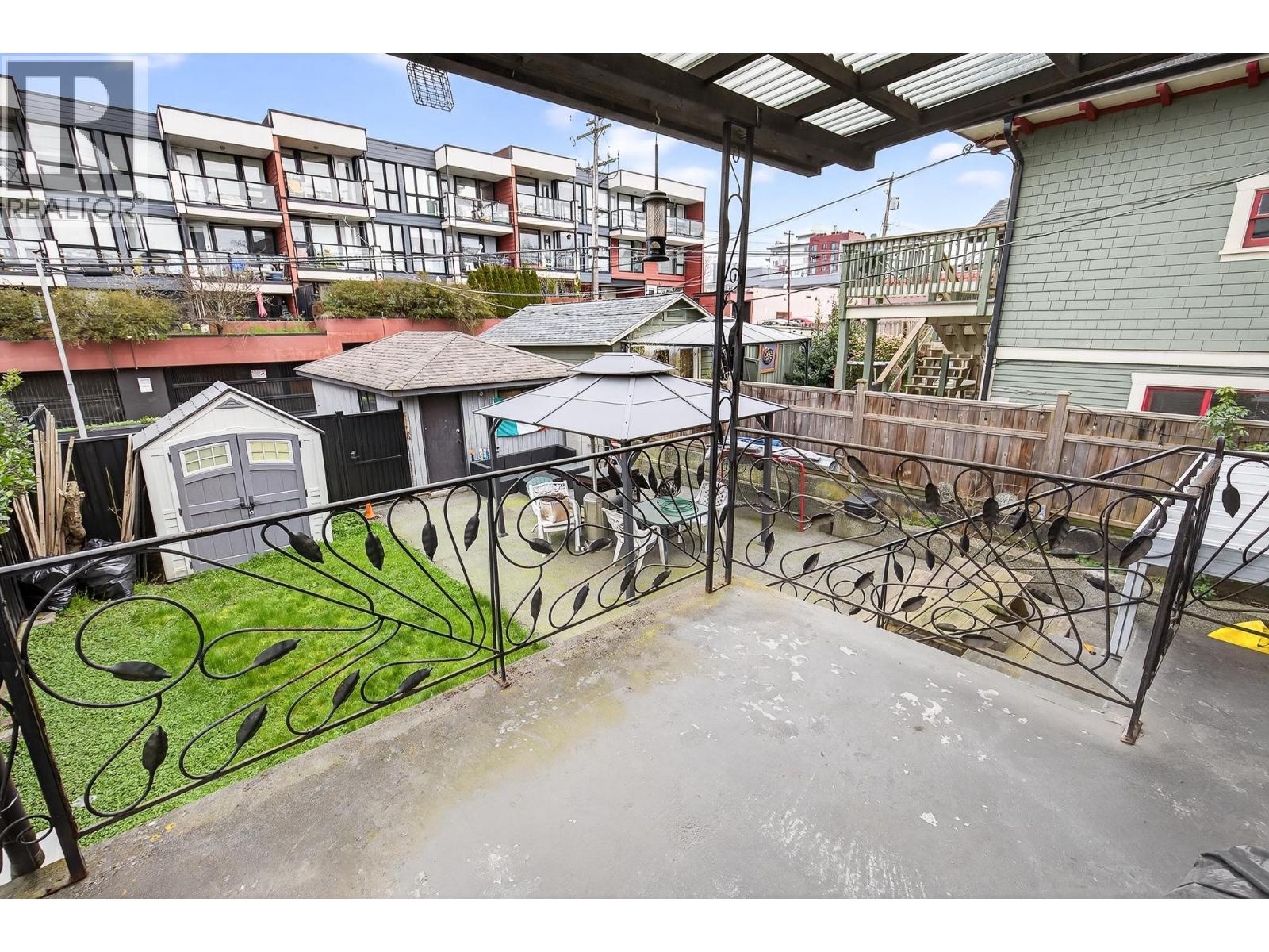2631 E Pender Street, Vancouver, British Columbia  V5K 2B6 - Photo 8 - R3105333
