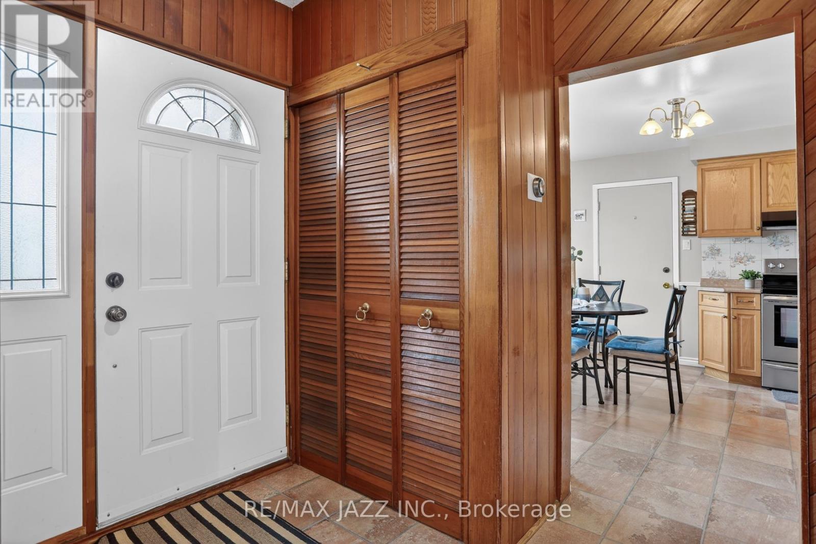 152 Guthrie Crescent, Whitby, Ontario  L1P 1A8 - Photo 3 - E12940172