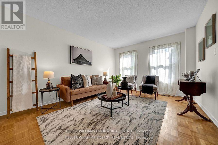 280 Thornton Road N, Oshawa, Ontario  L1J 6T7 - Photo 2 - E12940176