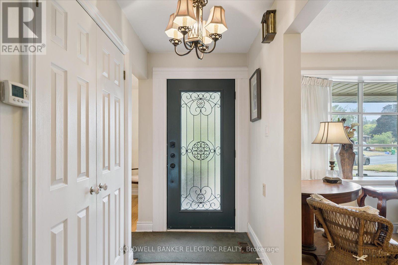 11 Bayleaf Court, Peterborough, Ontario  K9K 1A2 - Photo 5 - X12940252