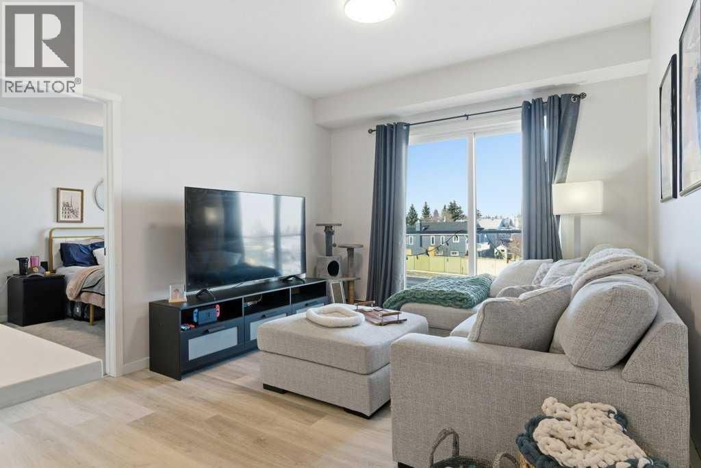 305, 200 Harvest Hills Place NE, Calgary, Alberta  T2M 0C8 - Photo 15 - A2283997