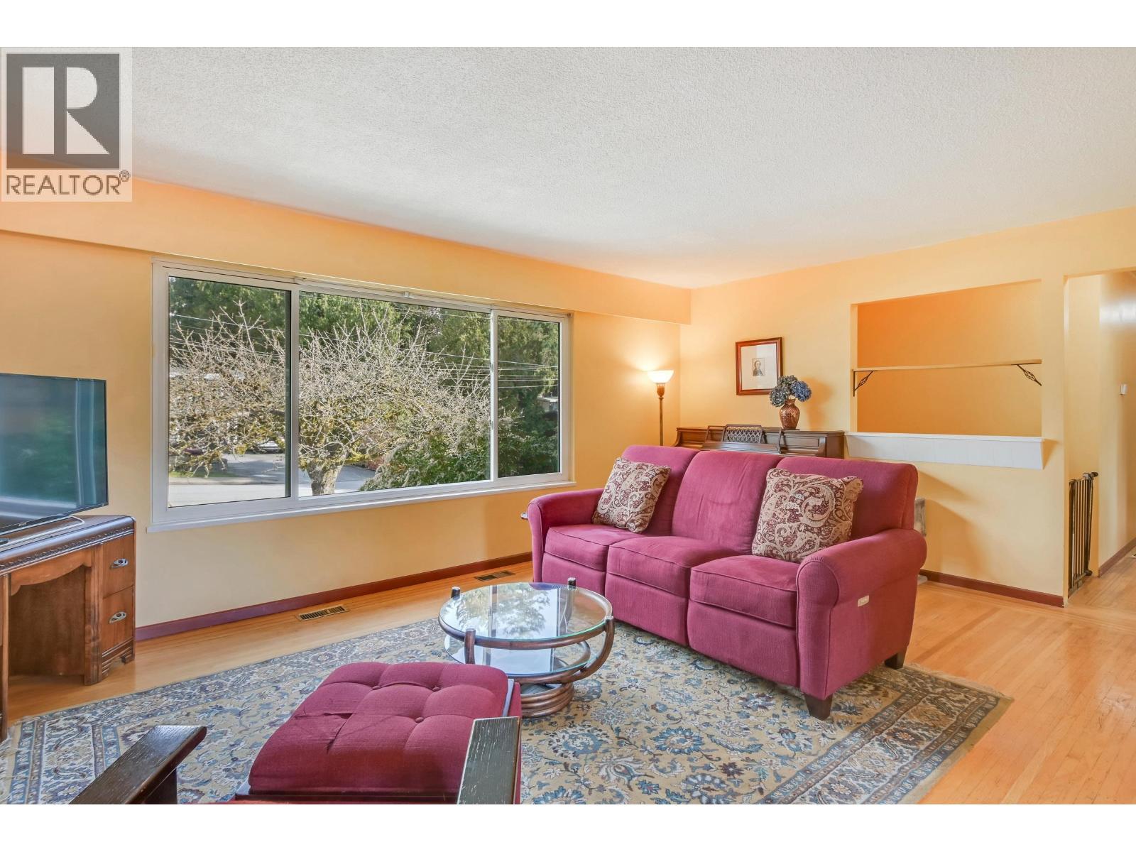 2294 Portage Avenue, Coquitlam, British Columbia  V3K 2Z3 - Photo 5 - R3104744