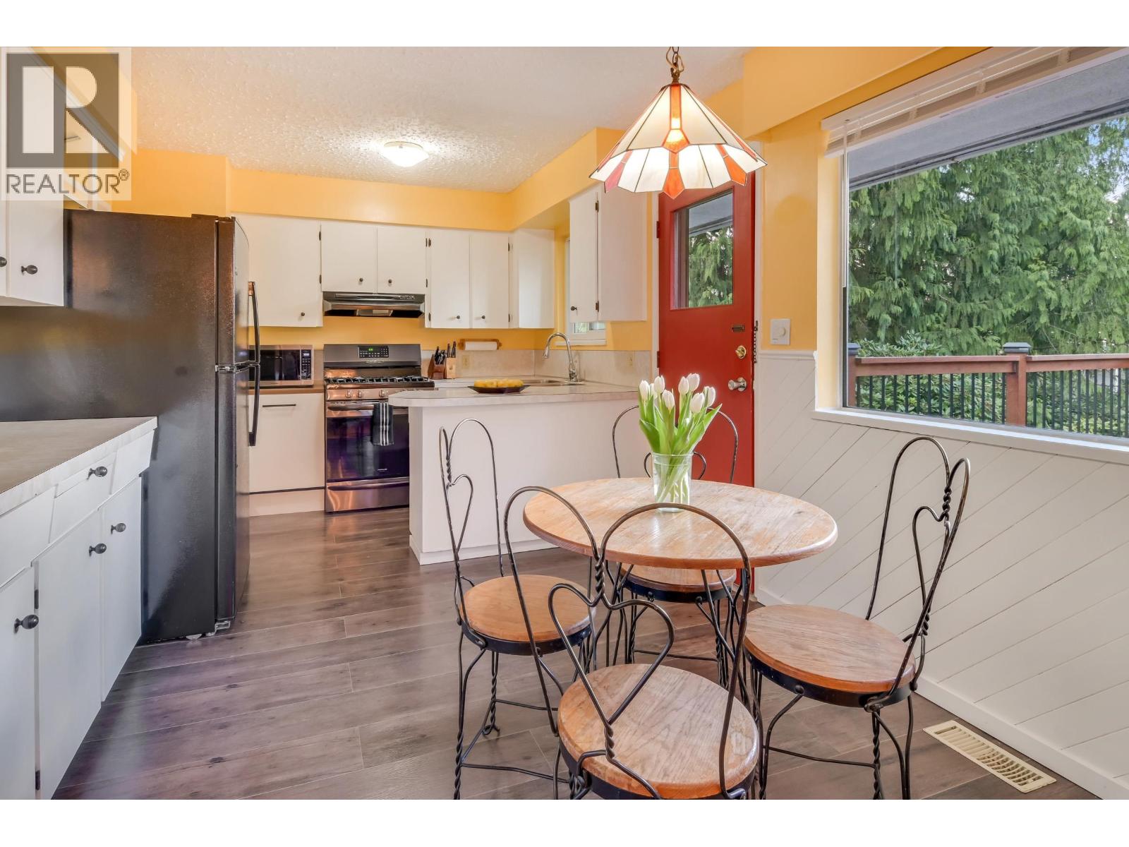 2294 Portage Avenue, Coquitlam, British Columbia  V3K 2Z3 - Photo 8 - R3104744