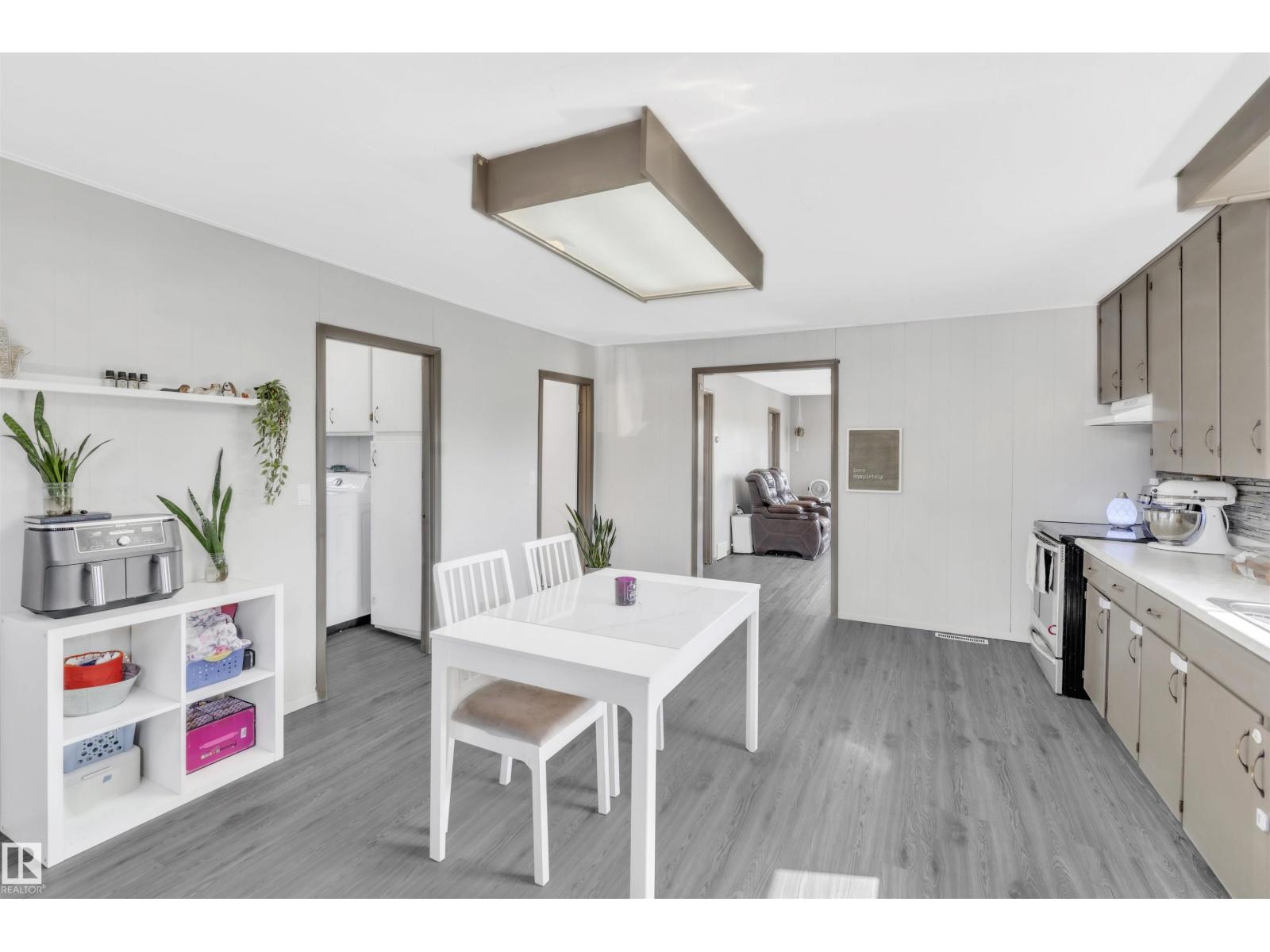 4702 50 Av, Cold Lake, Alberta  T9M 1Y9 - Photo 11 - E4455659