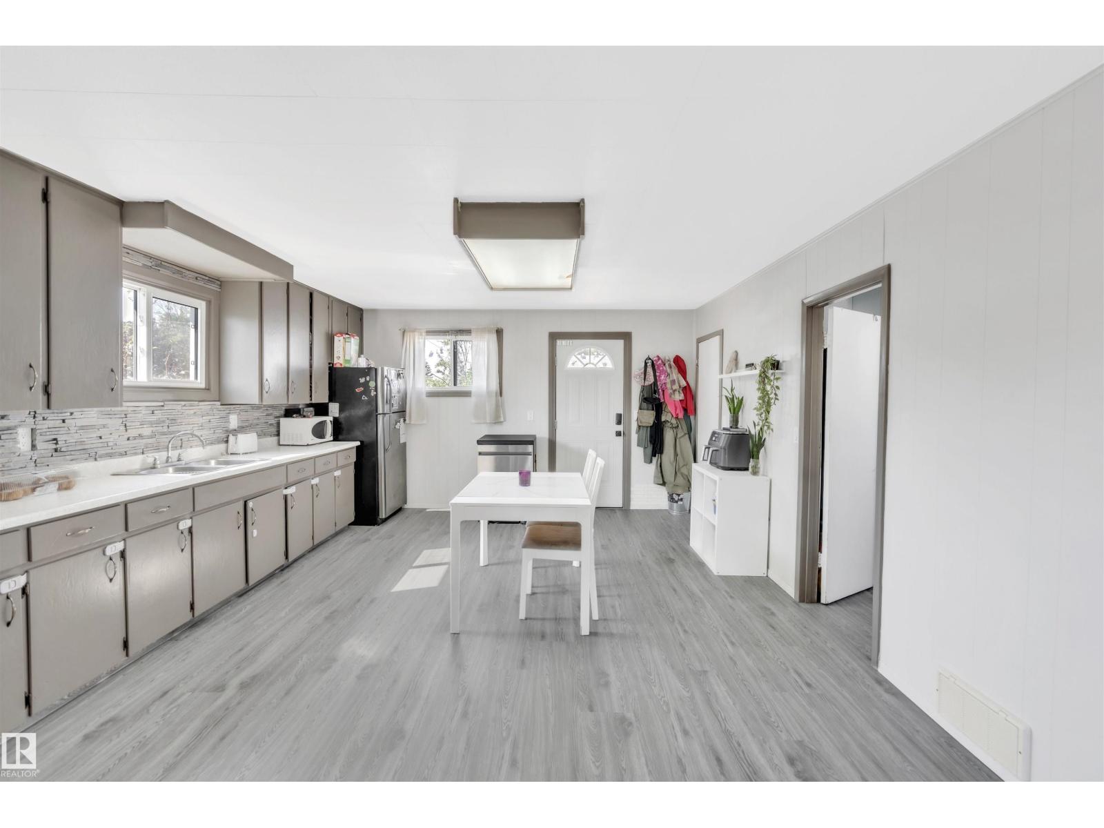 4702 50 Av, Cold Lake, Alberta  T9M 1Y9 - Photo 10 - E4455659