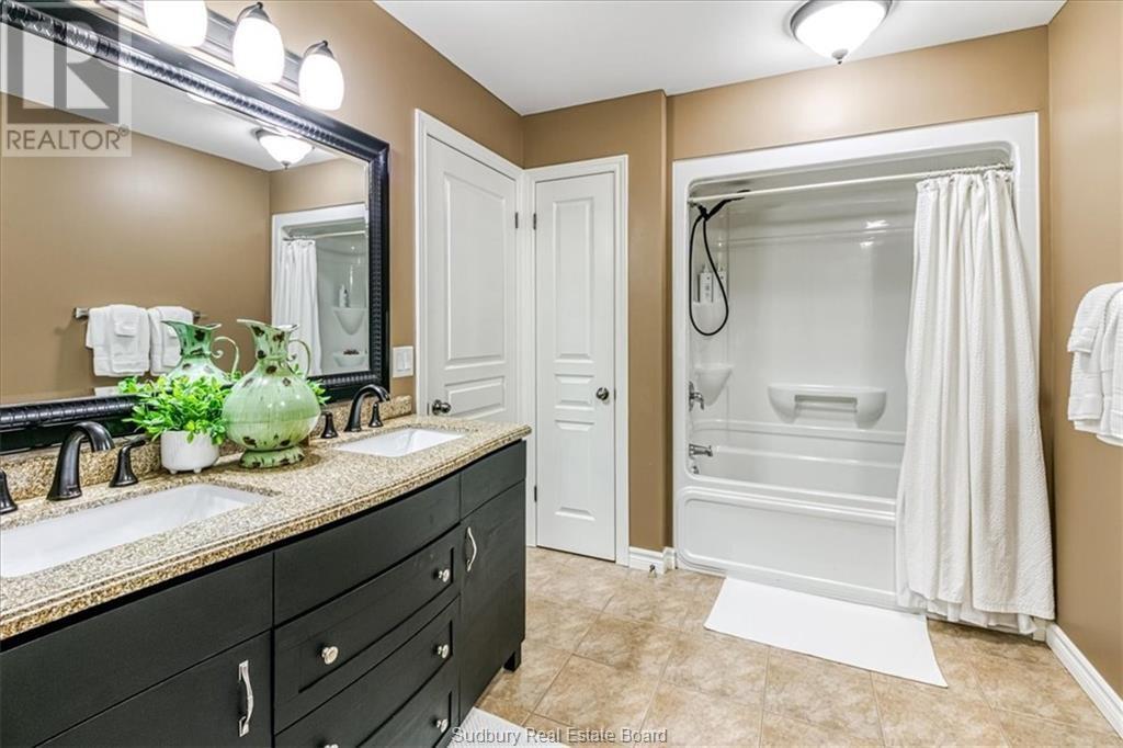 2753 Fleetwood Drive, Azilda, Ontario  P0M 1B0 - Photo 20 - 2126974