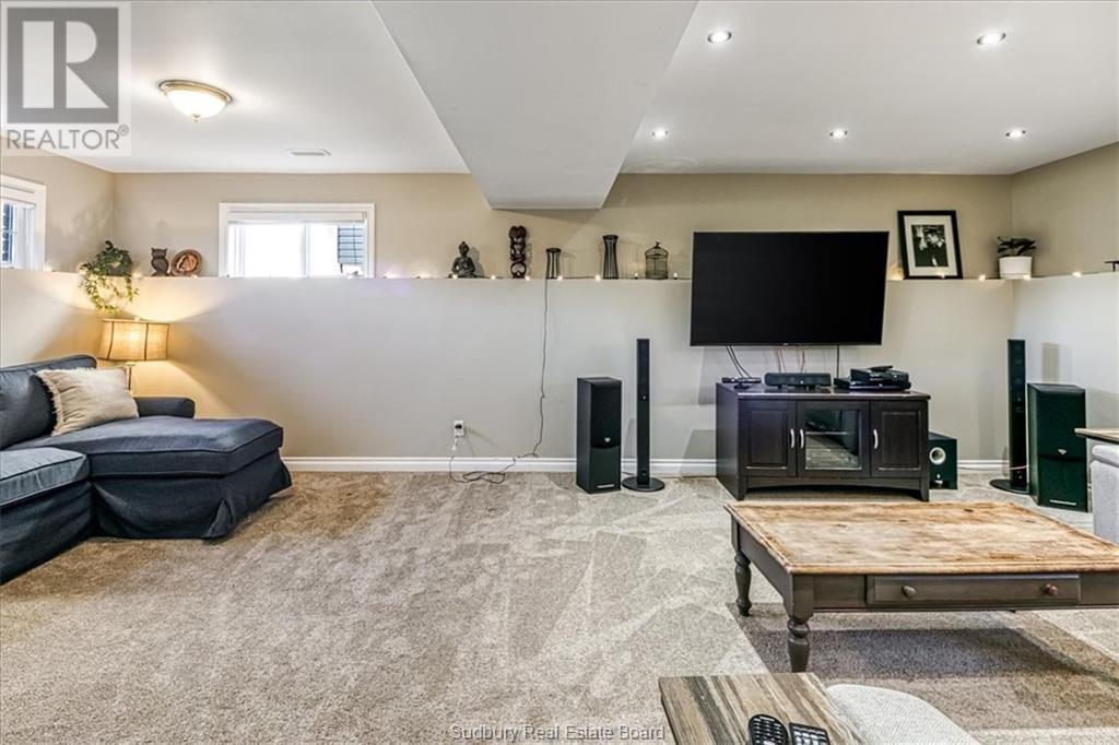 2753 Fleetwood Drive, Azilda, Ontario  P0M 1B0 - Photo 25 - 2126974