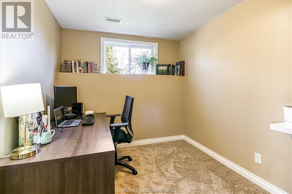 2753 Fleetwood Drive, Azilda, Ontario  P0M 1B0 - Photo 27 - 2126974