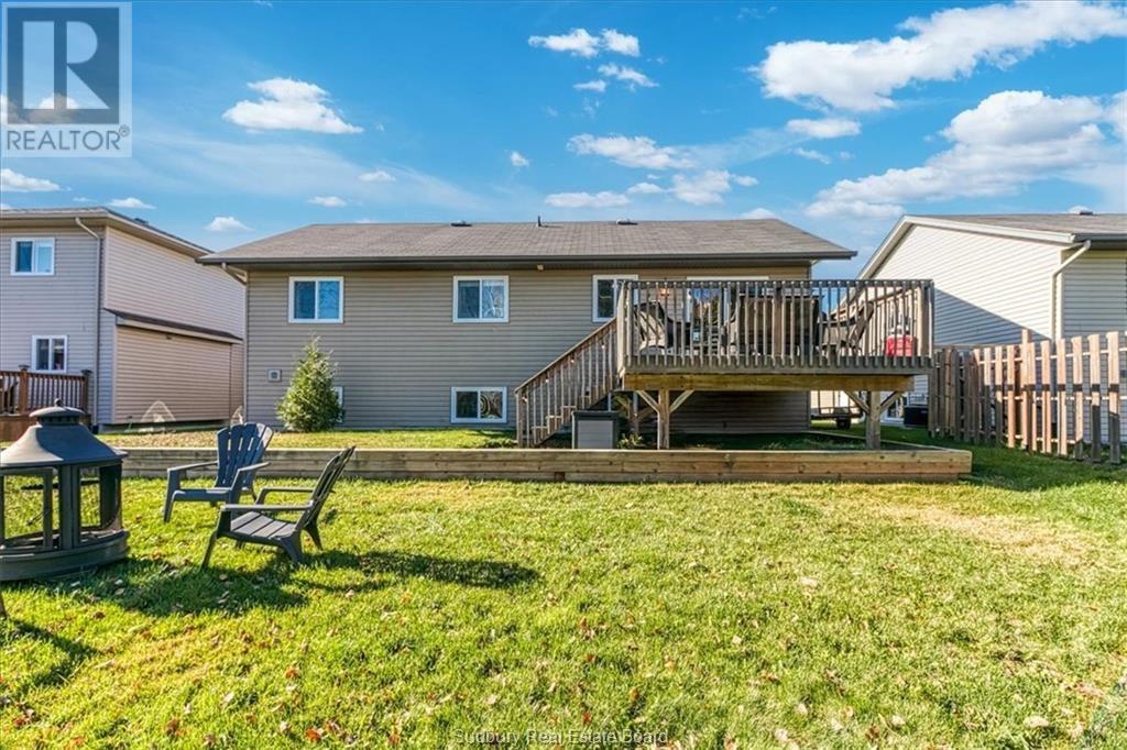 2753 Fleetwood Drive, Azilda, Ontario  P0M 1B0 - Photo 4 - 2126974