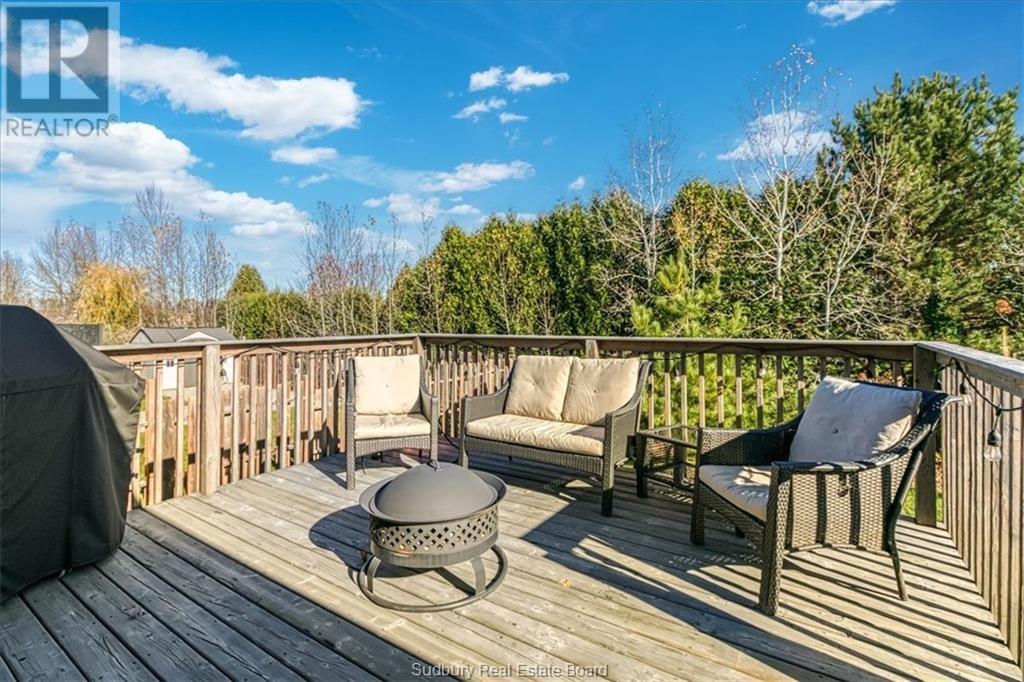 2753 Fleetwood Drive, Azilda, Ontario  P0M 1B0 - Photo 8 - 2126974