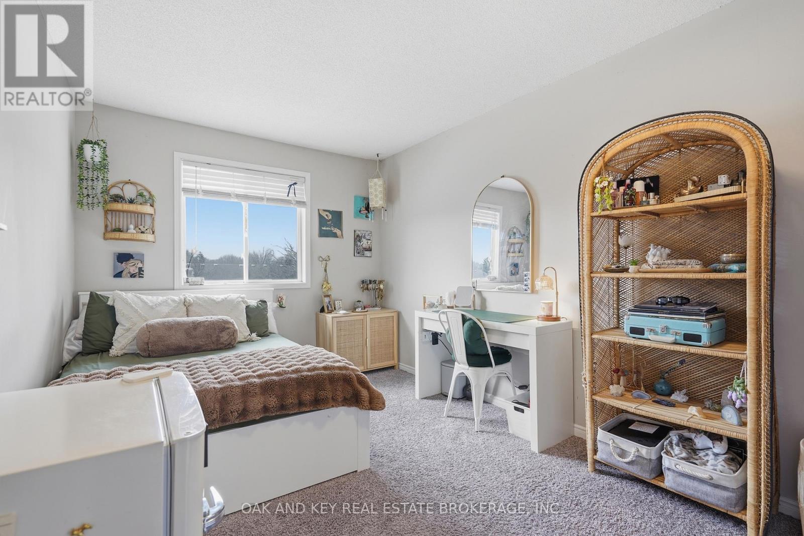 18 Chapman Court, London North, Ontario  N6G 5A7 - Photo 11 - X12940248