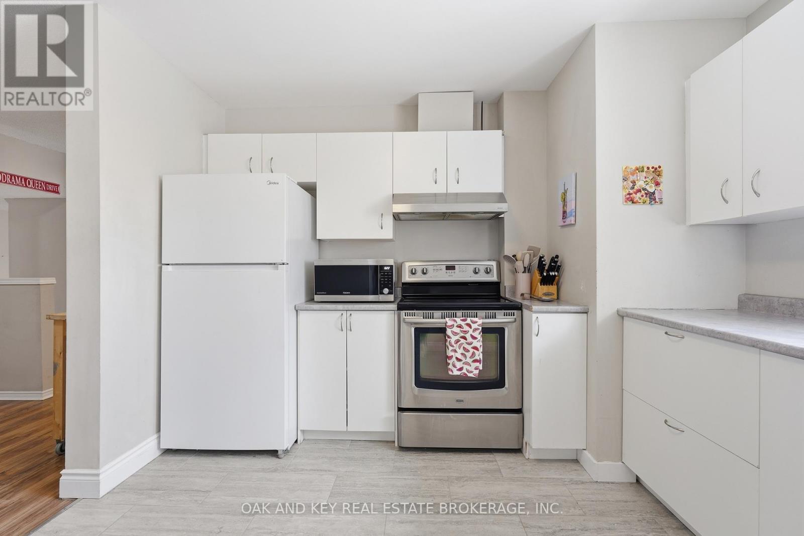 18 Chapman Court, London North, Ontario  N6G 5A7 - Photo 25 - X12940248