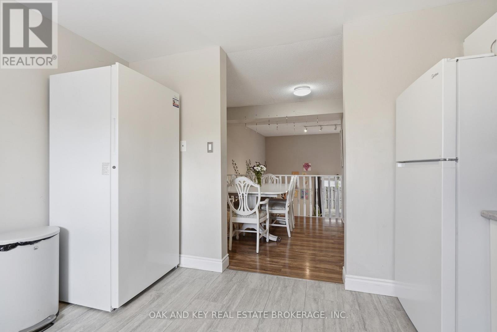 18 Chapman Court, London North, Ontario  N6G 5A7 - Photo 26 - X12940248