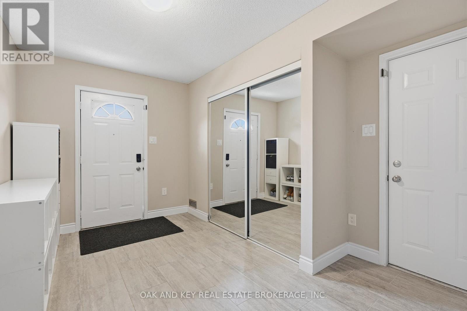 18 Chapman Court, London North, Ontario  N6G 5A7 - Photo 29 - X12940248