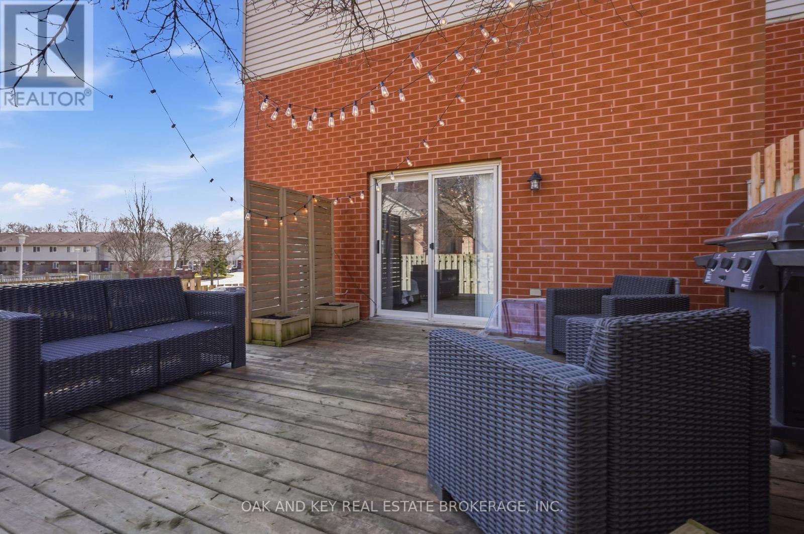 18 Chapman Court, London North, Ontario  N6G 5A7 - Photo 36 - X12940248