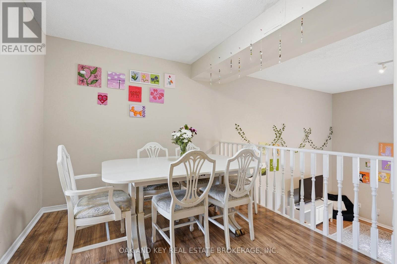 18 Chapman Court, London North, Ontario  N6G 5A7 - Photo 6 - X12940248