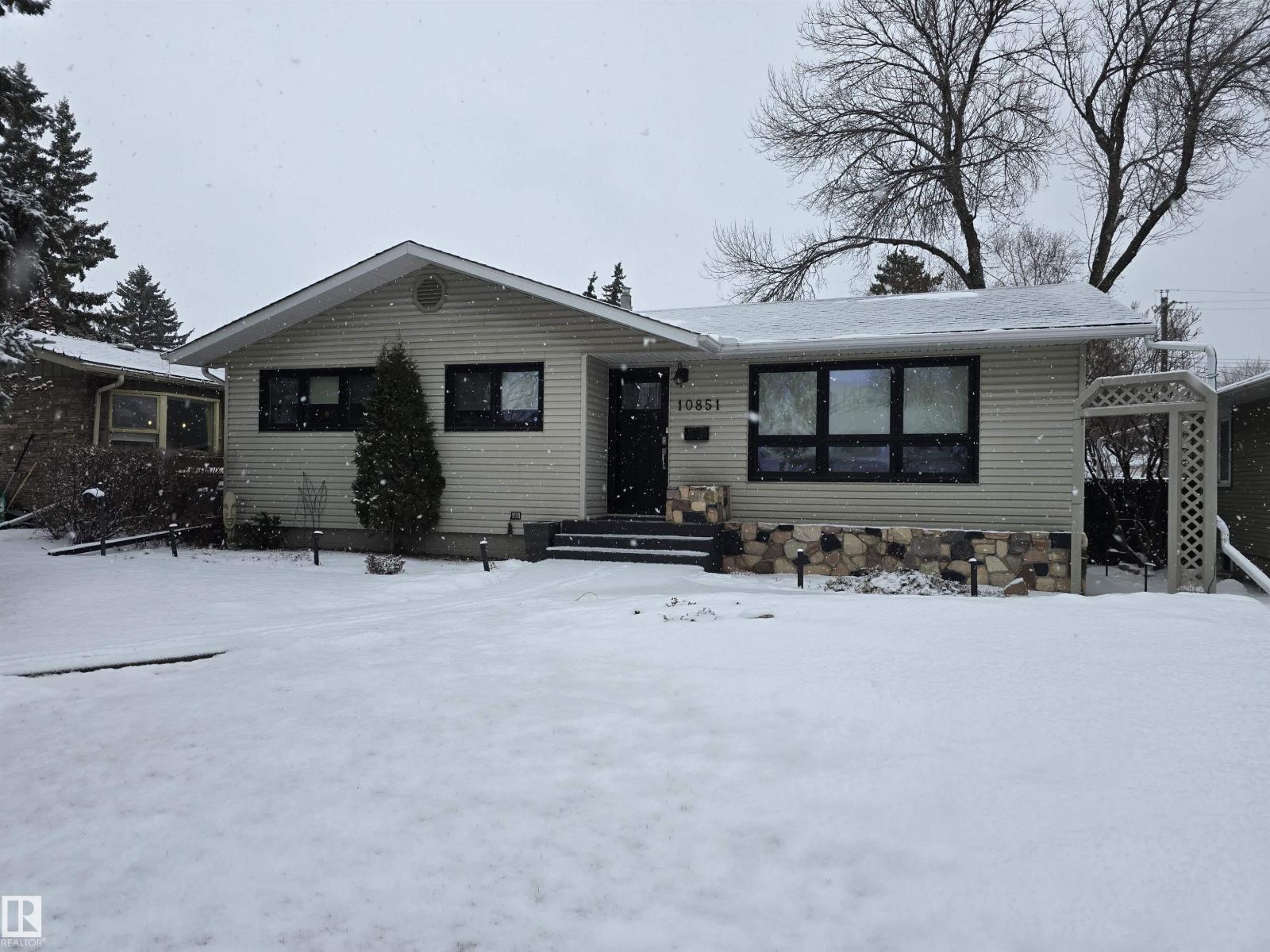 10851 141 ST NW, edmonton, Alberta