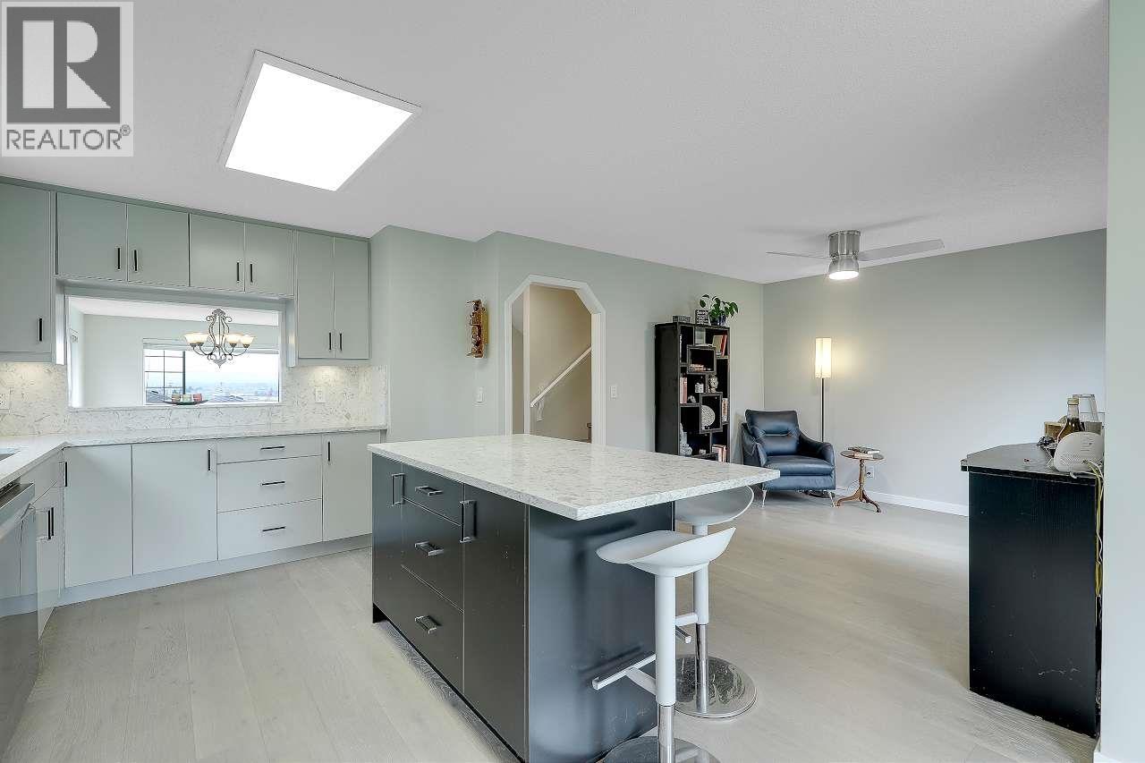 208 1140 Castle Crescent, Port Coquitlam, British Columbia  V3C 5R6 - Photo 15 - R3104927