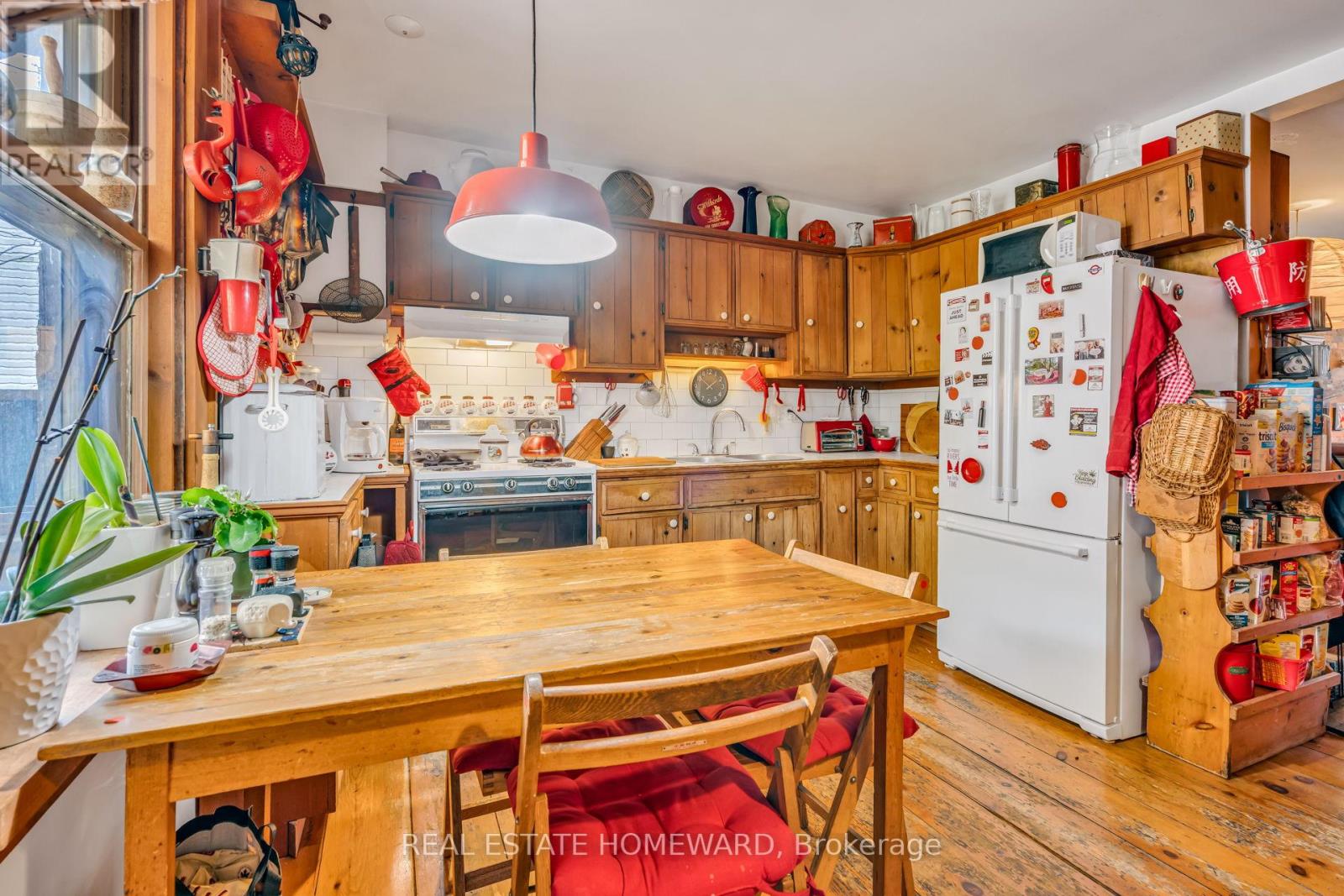 97 Massey Street, Toronto, Ontario  M6J 2T5 - Photo 9 - C12940166
