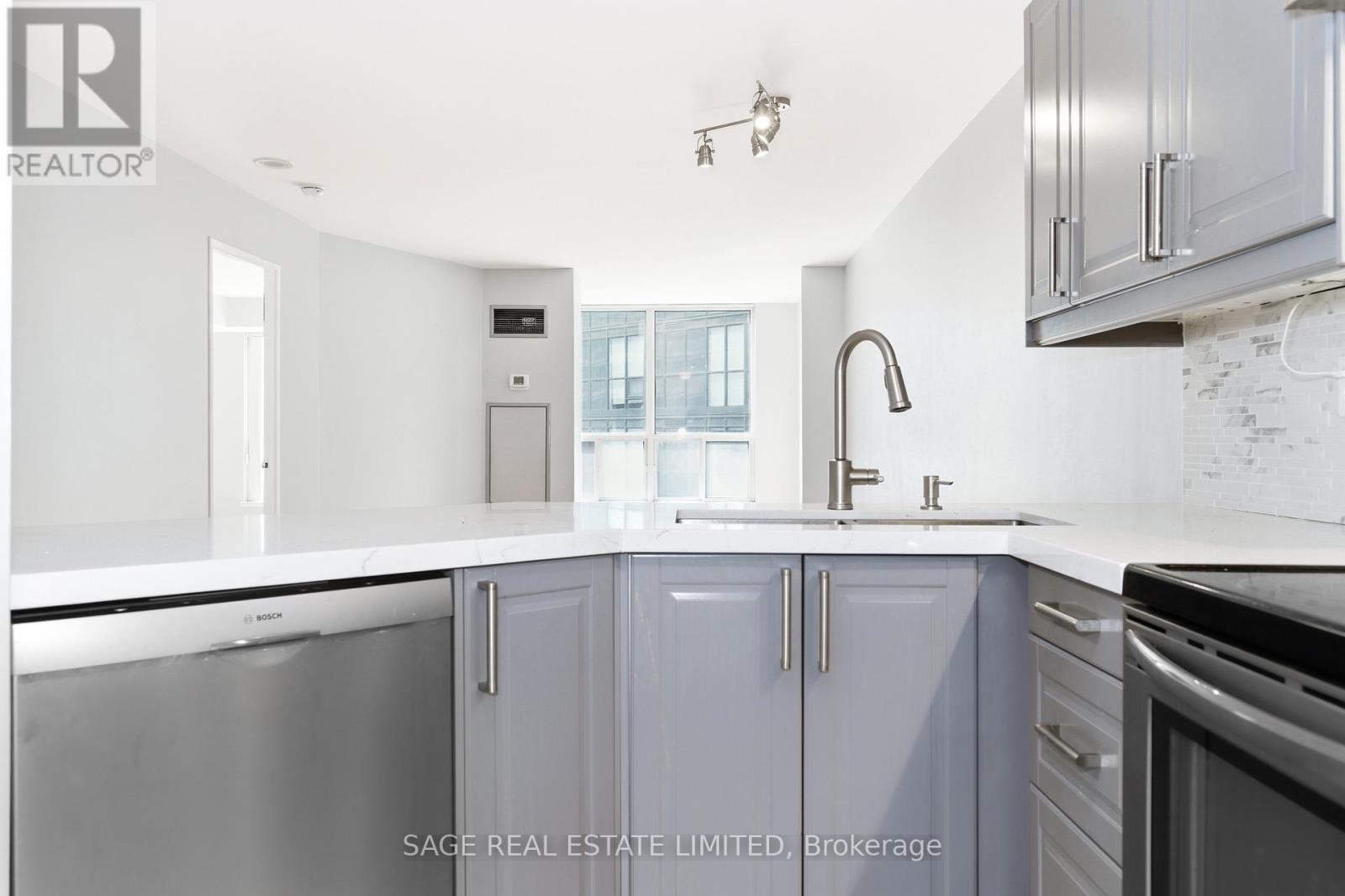 603 - 24 Wellesley Street W, Toronto, Ontario  M4Y 2X6 - Photo 6 - C12940254