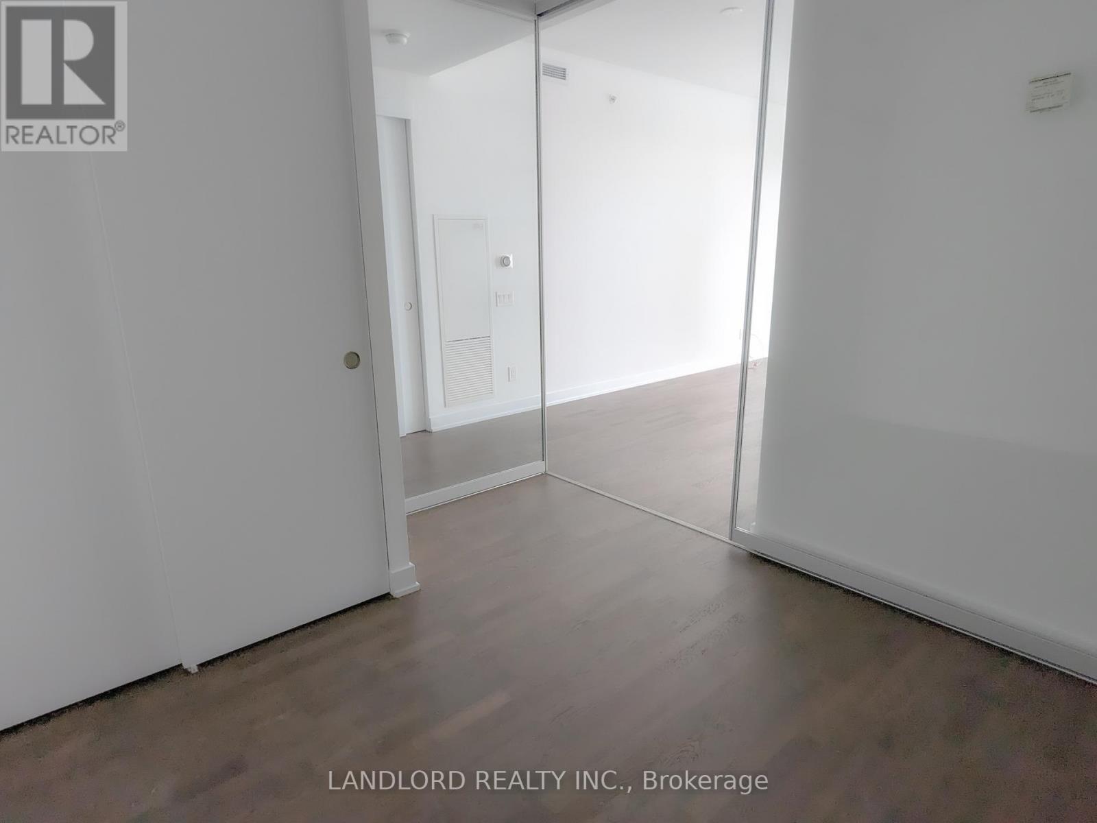 1801 - 185 Roehampton Avenue, Toronto, Ontario  M4P 0C6 - Photo 12 - C12940260