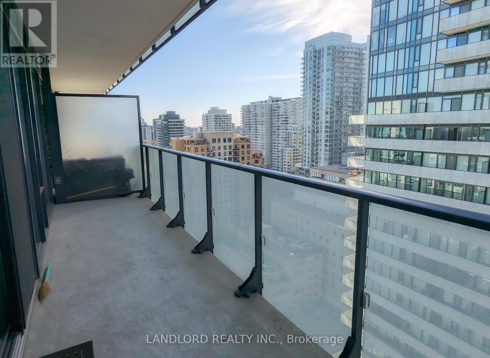 1801 - 185 Roehampton Avenue, Toronto, Ontario  M4P 0C6 - Photo 6 - C12940260