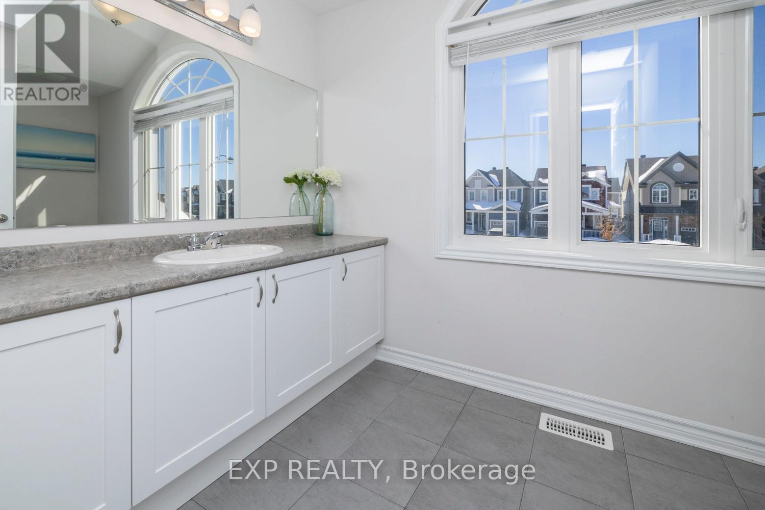 161 Cranesbill Road, Ottawa, Ontario  K2V 0J4 - Photo 10 - X12940200