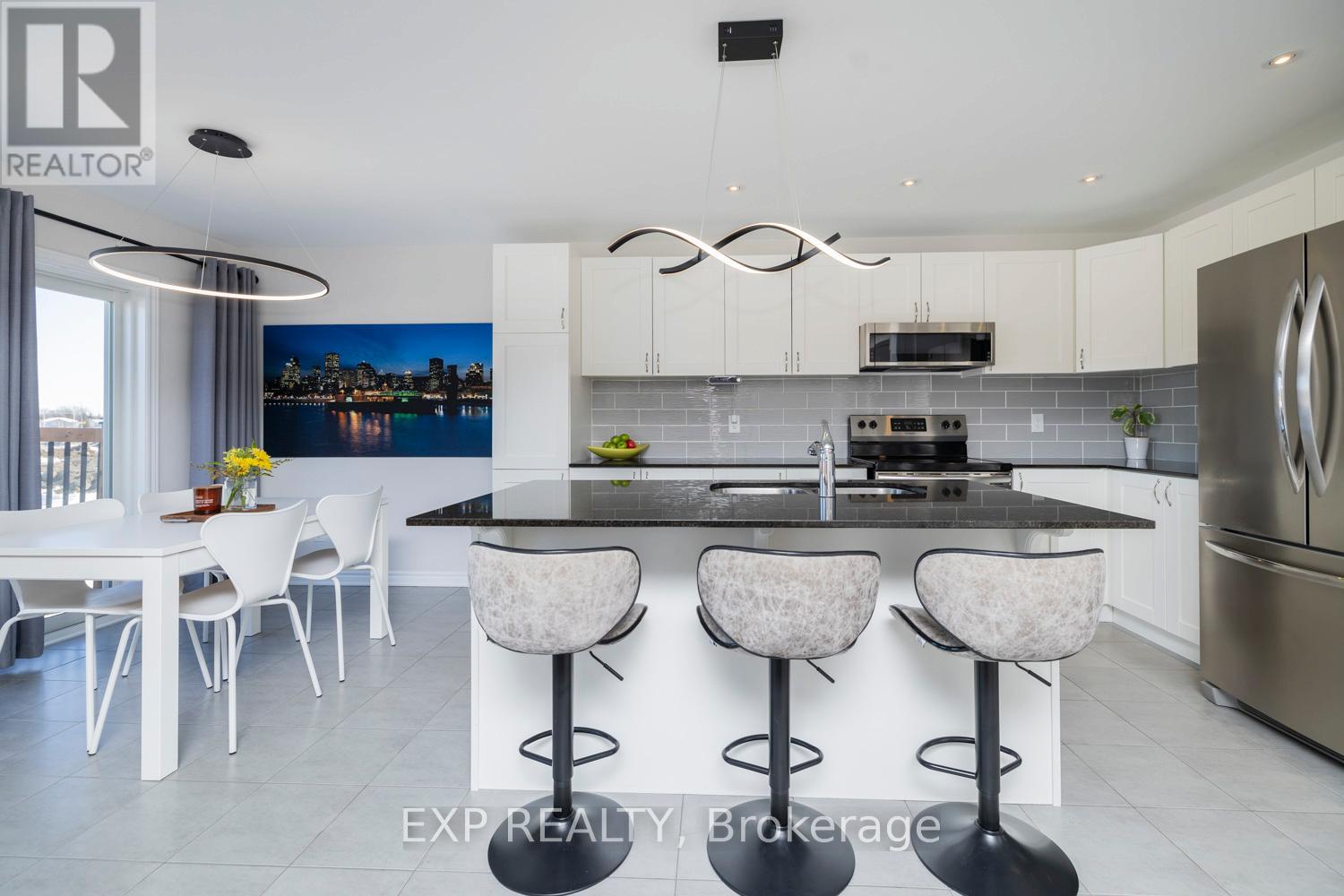 161 Cranesbill Road, Ottawa, Ontario  K2V 0J4 - Photo 7 - X12940200