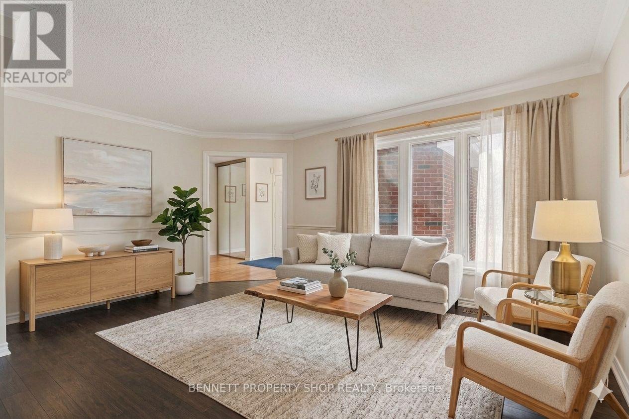 69 Longden Place, Ottawa, Ontario  K2M 1T9 - Photo 3 - X12940218