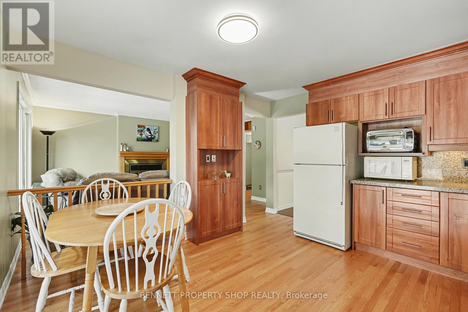 69 Longden Place, Ottawa, Ontario  K2M 1T9 - Photo 8 - X12940218