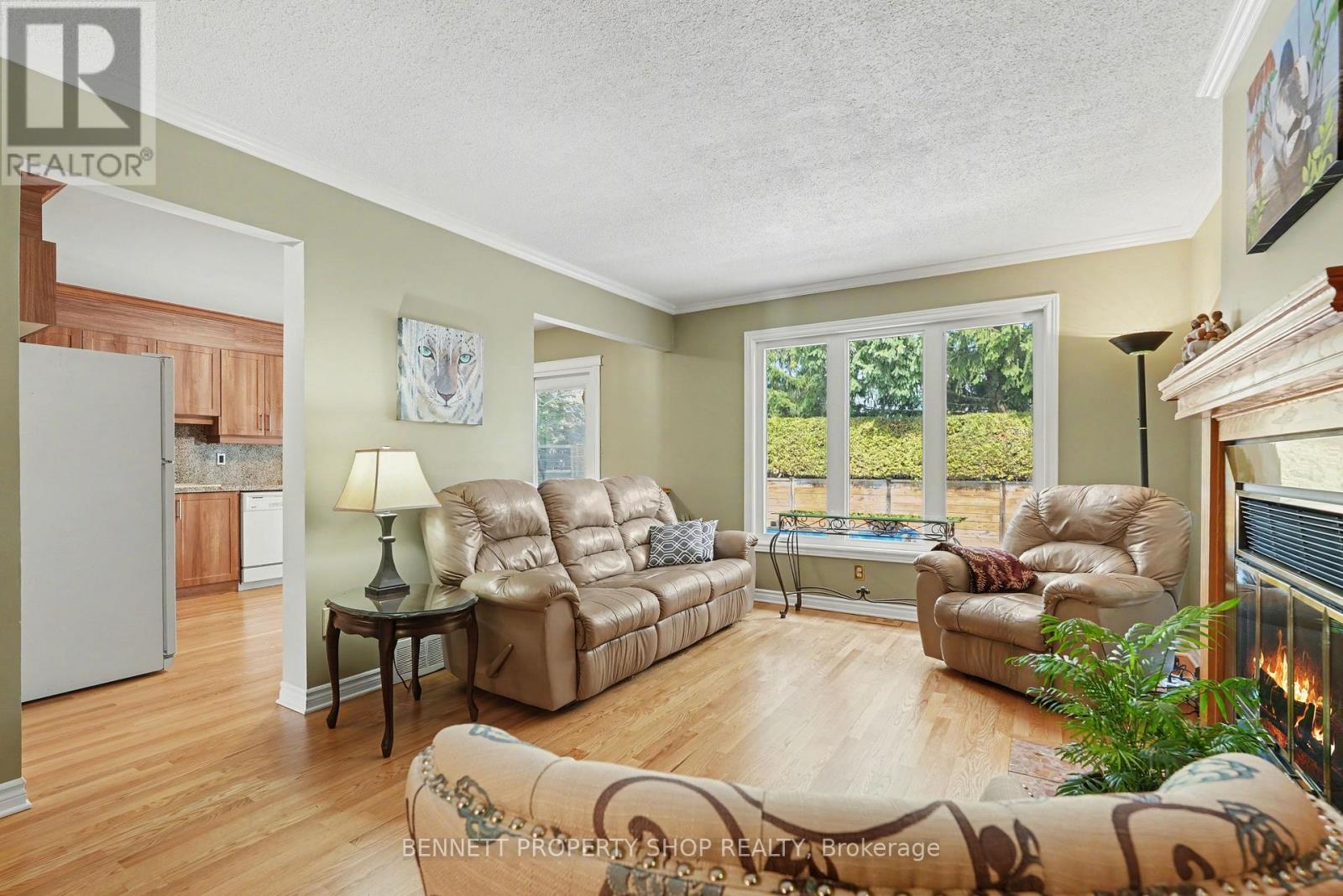 69 Longden Place, Ottawa, Ontario  K2M 1T9 - Photo 9 - X12940218