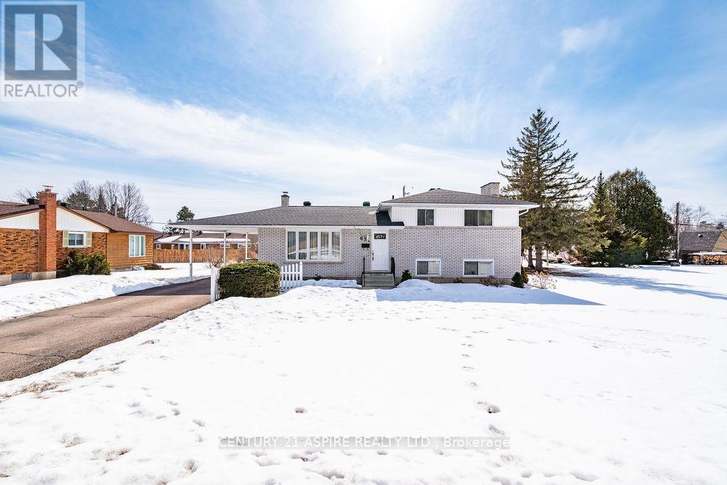 631 BIRCH STREET, Petawawa, Ontario