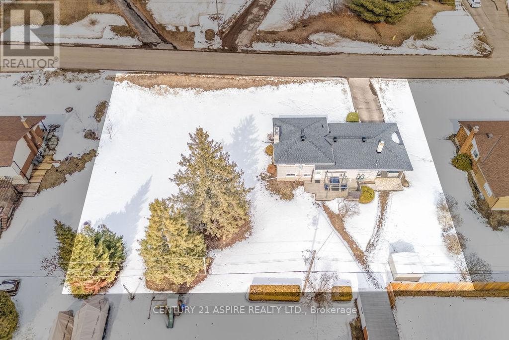 631 Birch Street, Petawawa, Ontario  K8A 7K7 - Photo 14 - X12940264